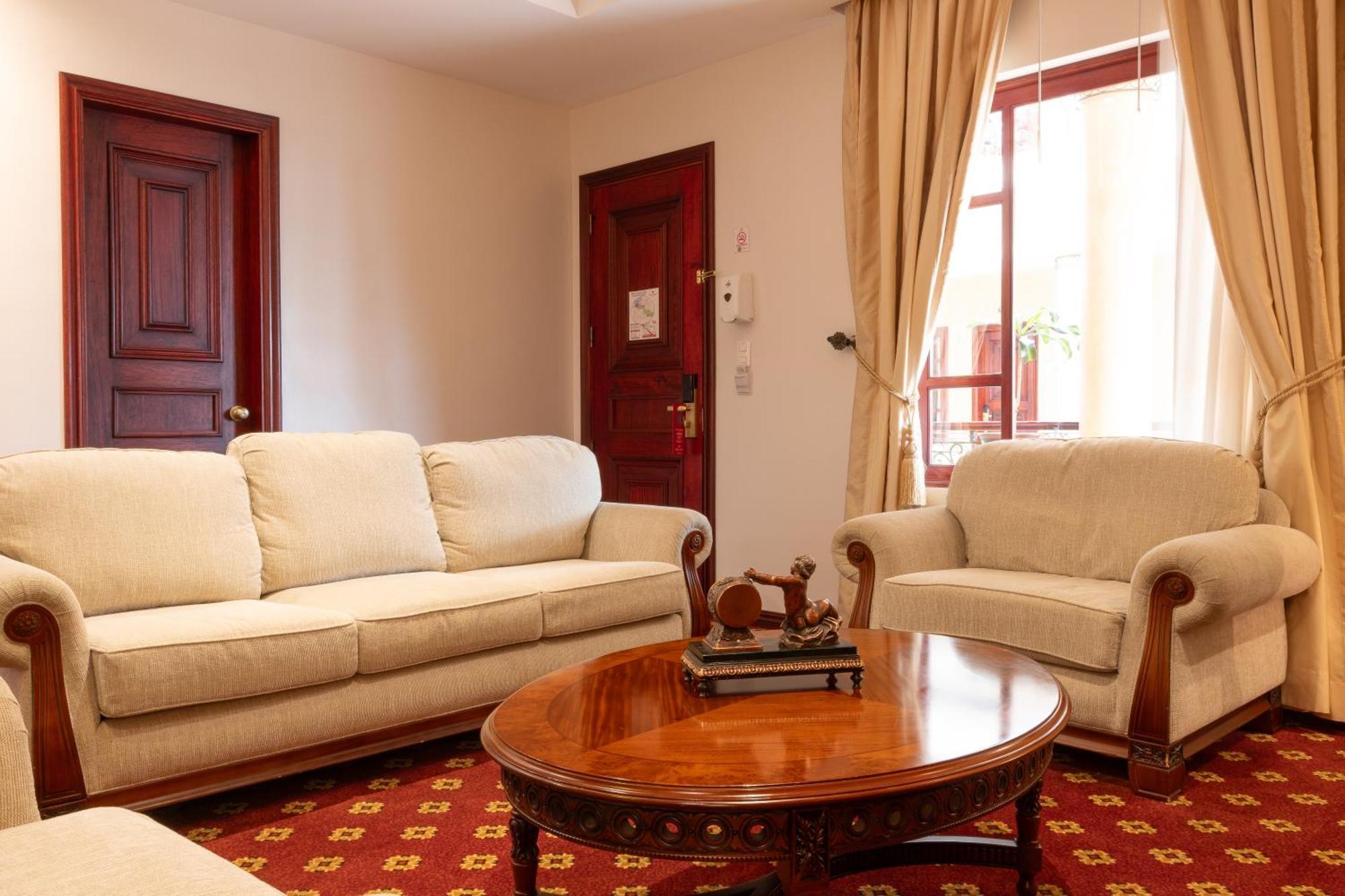 Grand Victoria Boutique Hotel Loja Εξωτερικό φωτογραφία